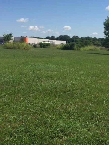 More Photos Of KY Hwy 911 & Thompsonville Lane, Oak Grove Land For Sale