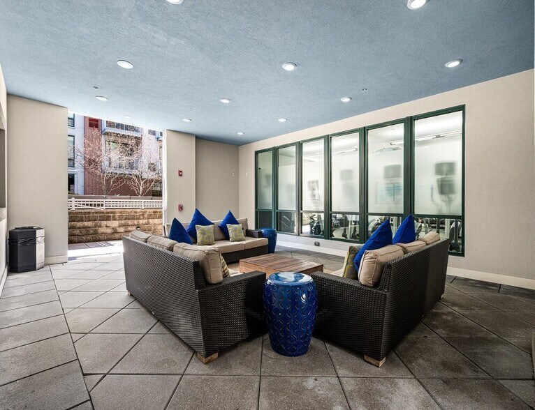 More Photos Of 121 Towne St, Stamford Apartments For Lease