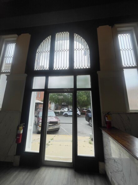 More Photos Of 103 S Lee St, Quitman Office Residential For Sale