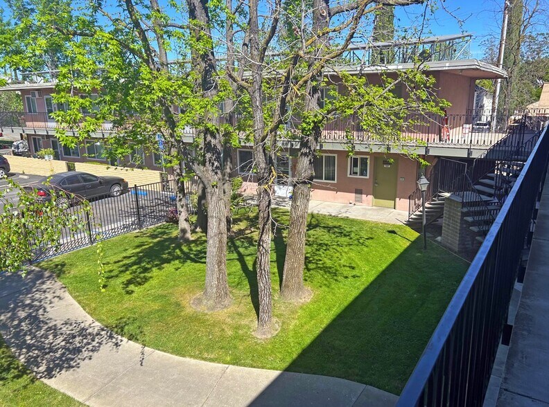 More Photos Of 310 W Poplar St, Stockton Apartments For Sale