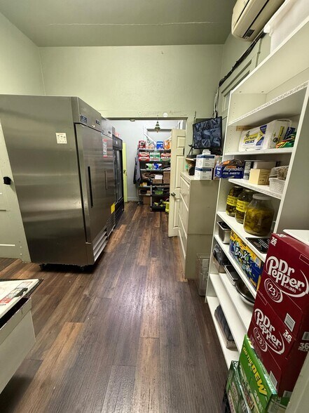 More Photos Of 2 Washington Rd, Westminster Restaurant For Sale