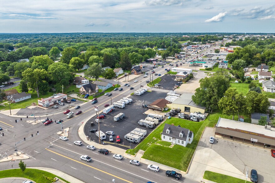 More Photos Of 1209 S Belt Hwy, Saint Joseph Auto Dealership For Sale