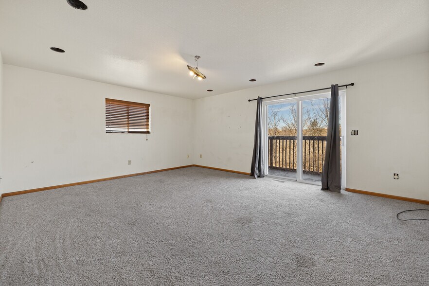 More Photos Of 306 Hillview Dr, Box Elder Office For Sale