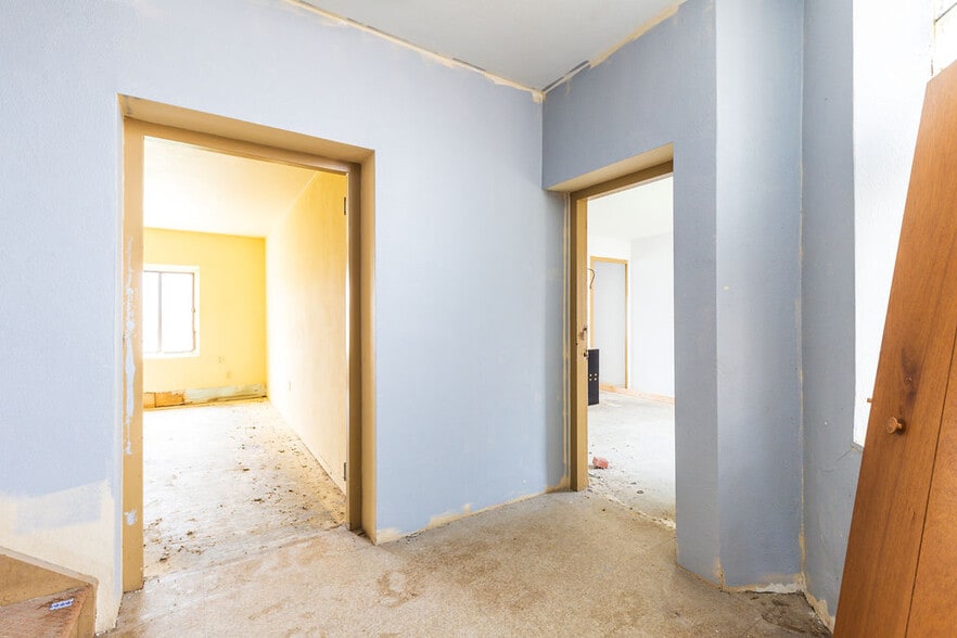 More Photos Of 628 9th St, Niagara Falls Apartments For Sale