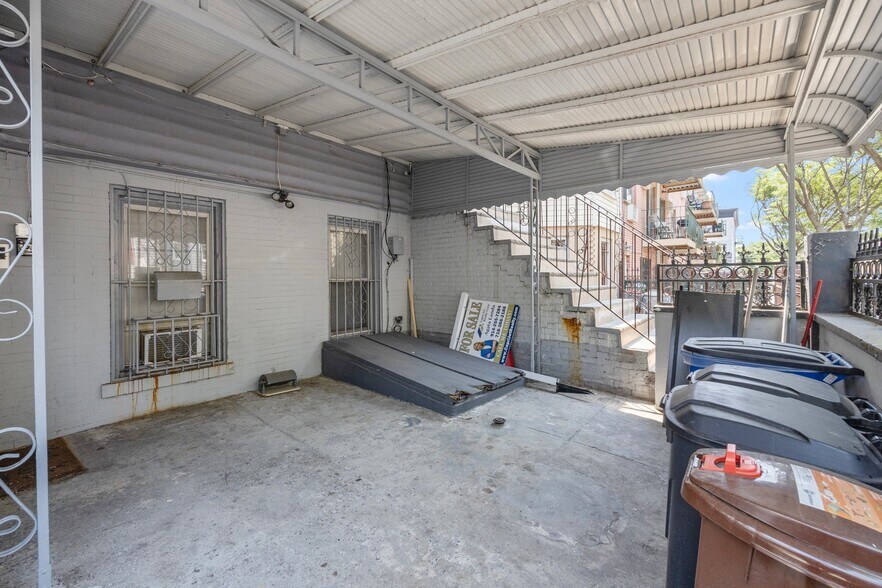 More Photos Of 166 Schaefer St, Brooklyn Apartments For Sale