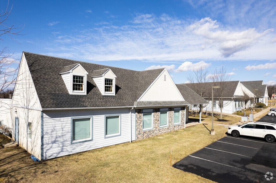 More Photos Of 2288 2nd Street Pike, Newtown Office For Lease