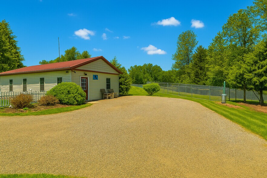 More Photos Of 316 Noll Rd, Georgetown Specialty For Sale