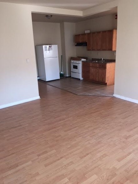 More Photos Of 632-634 Martin Luther King Blvd, Newark Apartments For Sale