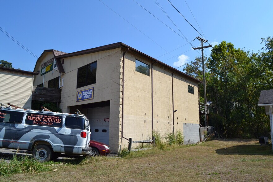 More Photos Of 5976 Virginia Ave, Pembroke Storefront Retail Residential For Sale