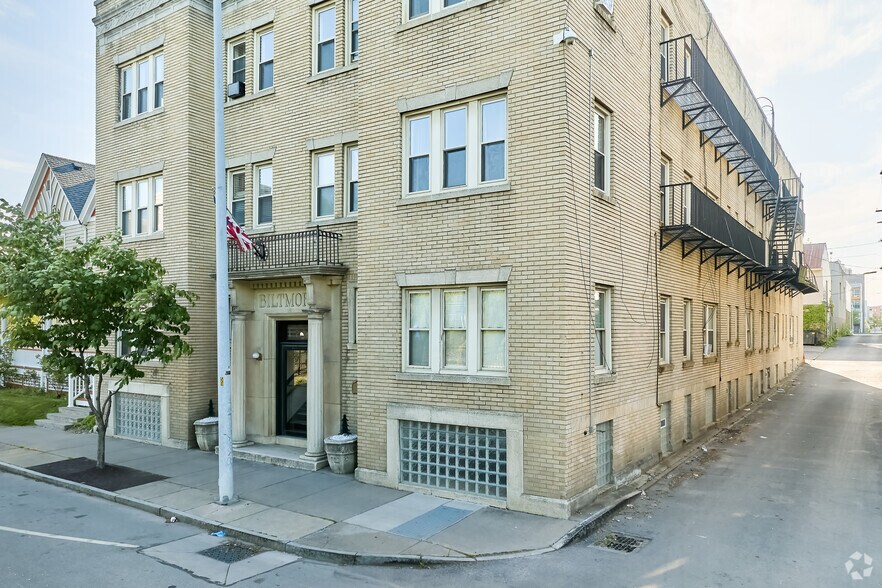 More Photos Of 357 Alexander St, Rochester Apartments For Sale