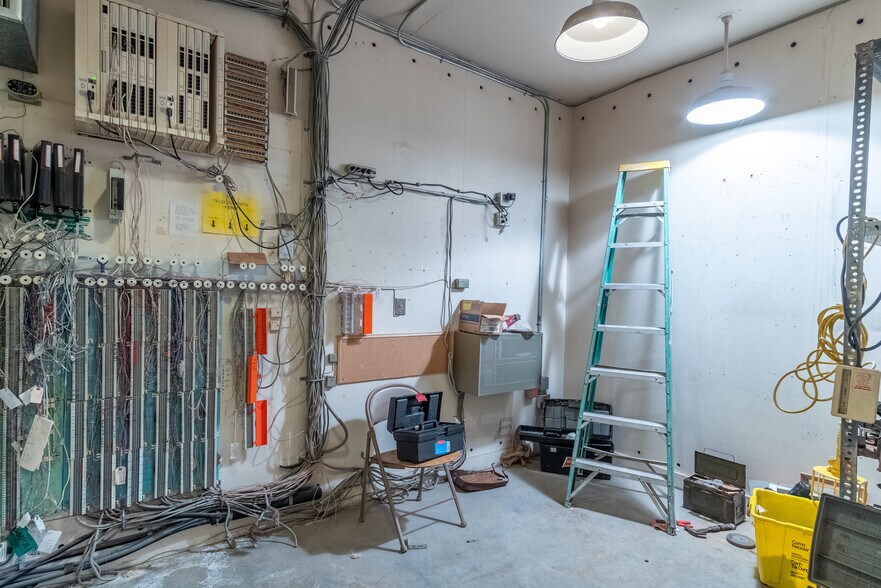 More Photos Of 449 Alvarado St, Monterey General Retail For Sale