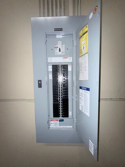 More Photos Of 45090 Golf Center Pky, Indio Warehouse For Sale