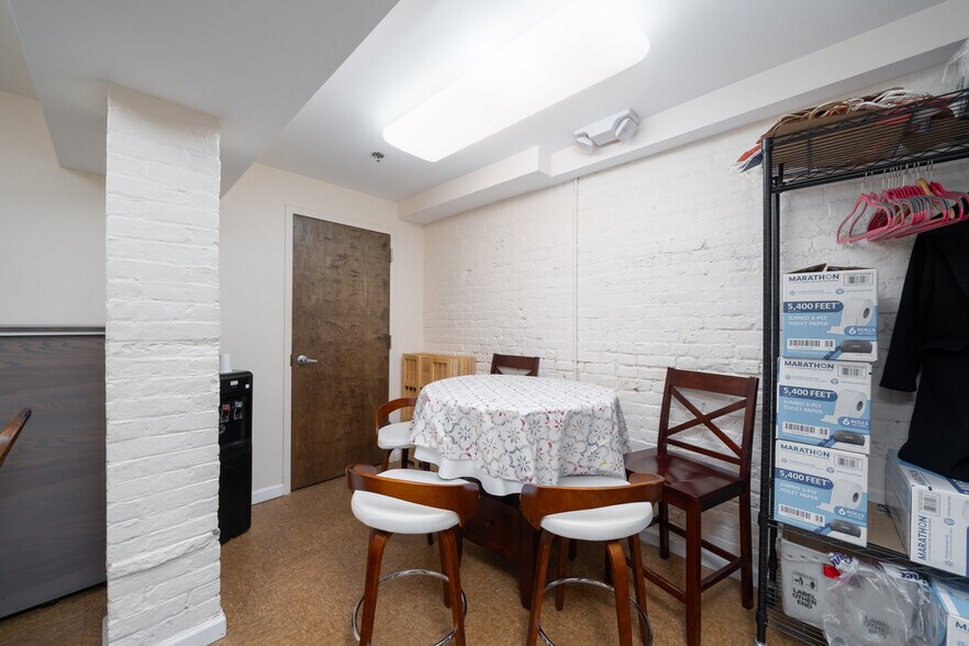 More Photos Of 715 Washington St, Hoboken Loft Creative Space For Lease