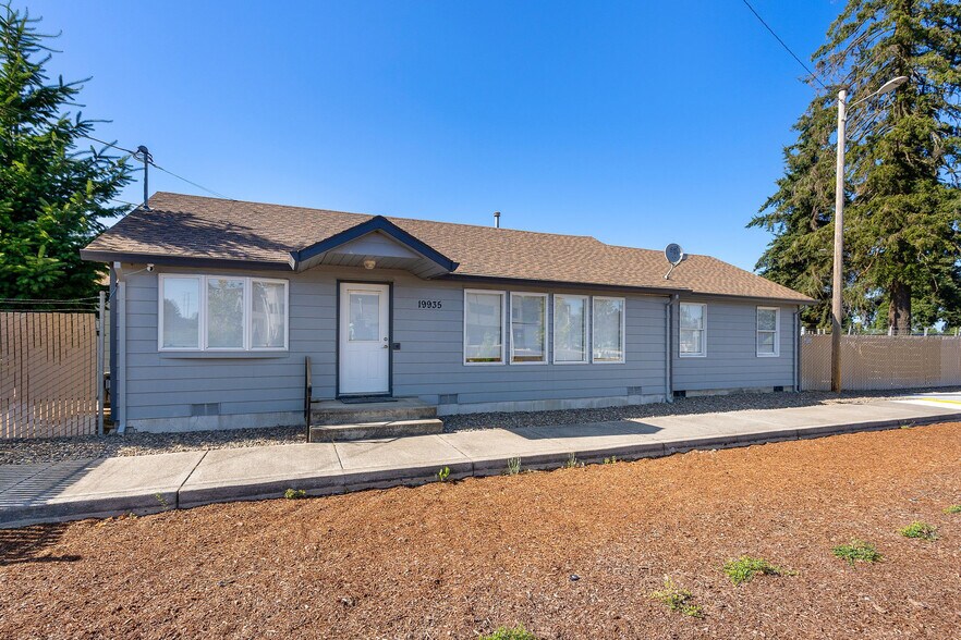More Photos Of 19935 SW Cipole Rd, Sherwood Industrial For Lease