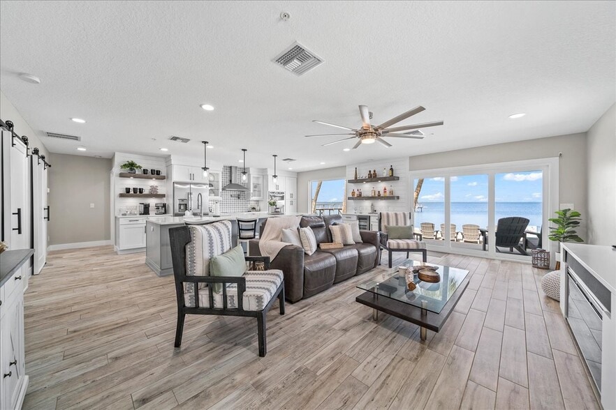 More Photos Of 2225 S Washington Ave, Titusville Office Residential For Sale