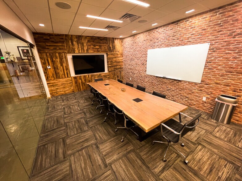 More Photos Of 710 Presidential Dr, Richardson Office For Lease