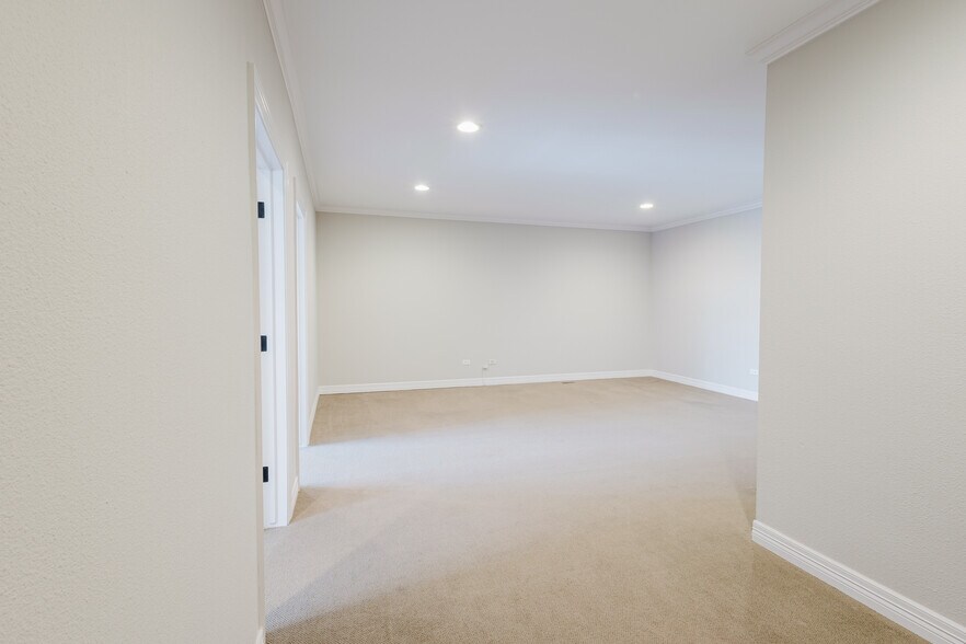 More Photos Of 7425-7495 E Peakview Ave, Centennial Office For Lease