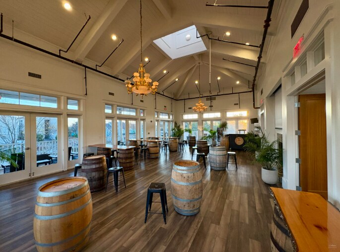 More Photos Of 1901 E Ocean View Ave, Norfolk Storefront For Sale