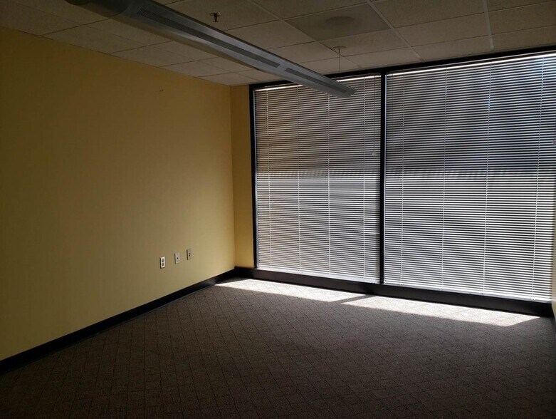 More Photos Of 612 Garfield Ave, Kansas City Apartments For Lease