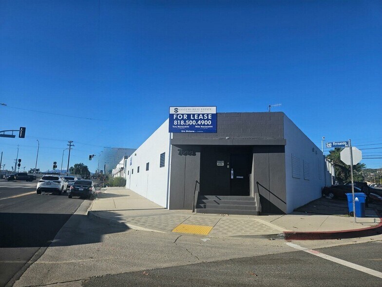 More Photos Of 7648-7654 San Fernando Rd, Sun Valley Warehouse For Lease