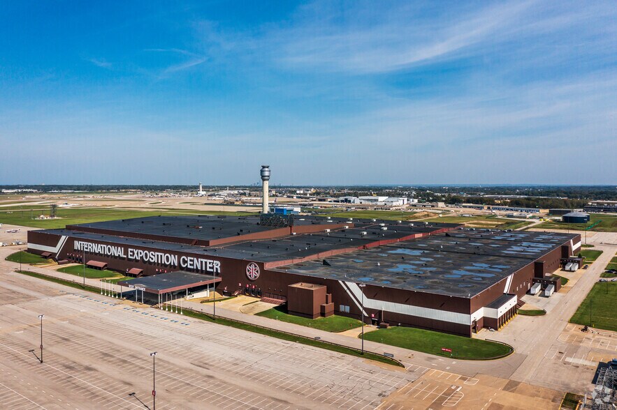 More Photos Of 6200 Riverside Dr, Cleveland Warehouse For Lease