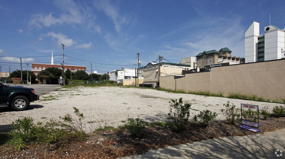 More Photos Of 208 17th St, Virginia Beach Land For Sale