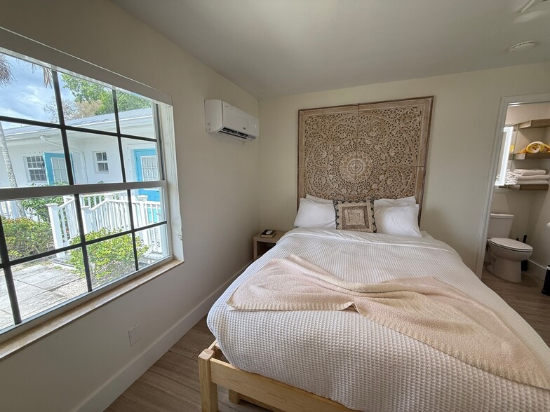 More Photos Of 2502 Tamarind Dr, Hutchinson Island Hotel For Sale