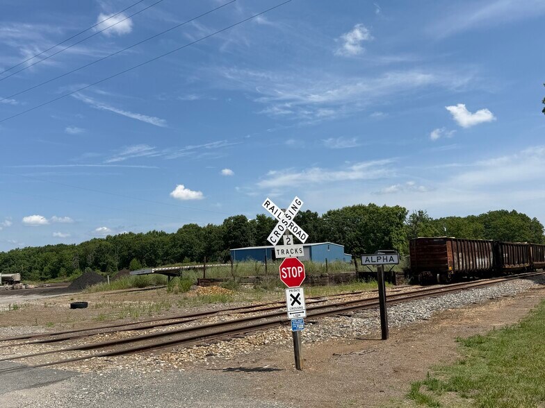 More Photos Of 294 Alpha Rd, Dillwyn Land For Lease