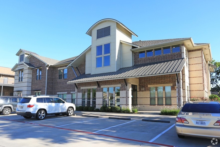 Primary Photo Of 3605 Yucca Dr, Flower Mound Medical For Lease