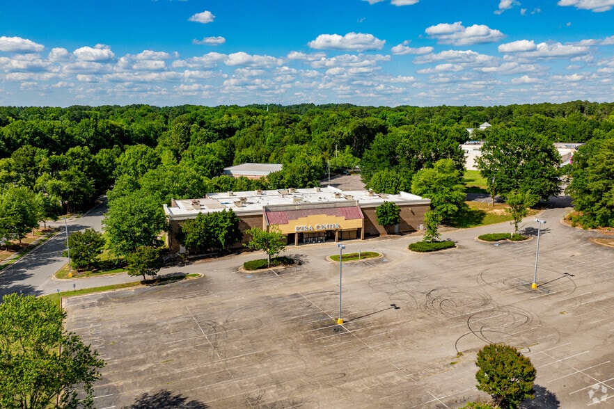 More Photos Of 3640 Bastion Ln, Raleigh Freestanding For Sale