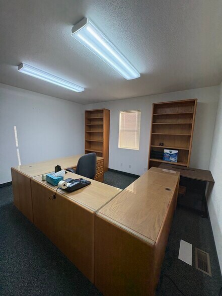 More Photos Of 1380 E Aultman St, Ely Office For Sale