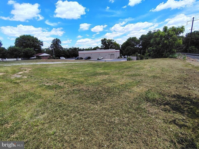 More Photos Of 400 E Main St, Mount Joy Land For Sale