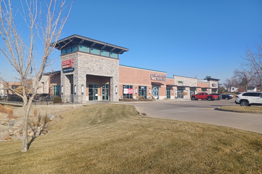 Primary Photo Of 5100 Fountains Dr NE, Cedar Rapids Storefront For Lease