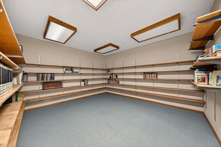 More Photos Of 800 Jefferson St, Kerrville Religious Facility For Sale