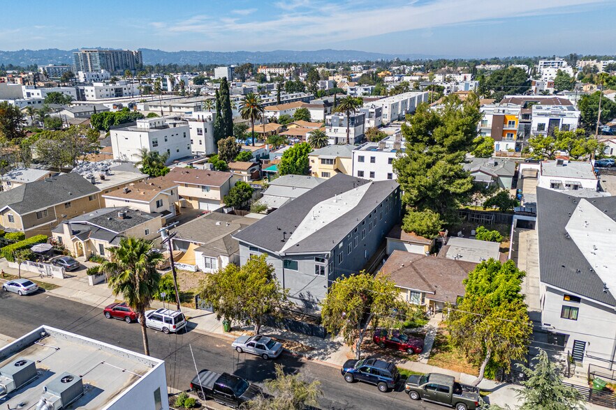 More Photos Of 5743 Case Ave, North Hollywood Apartments For Sale