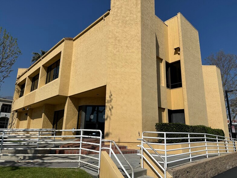 More Photos Of 1335 N Lake Ave, Pasadena Medical For Lease