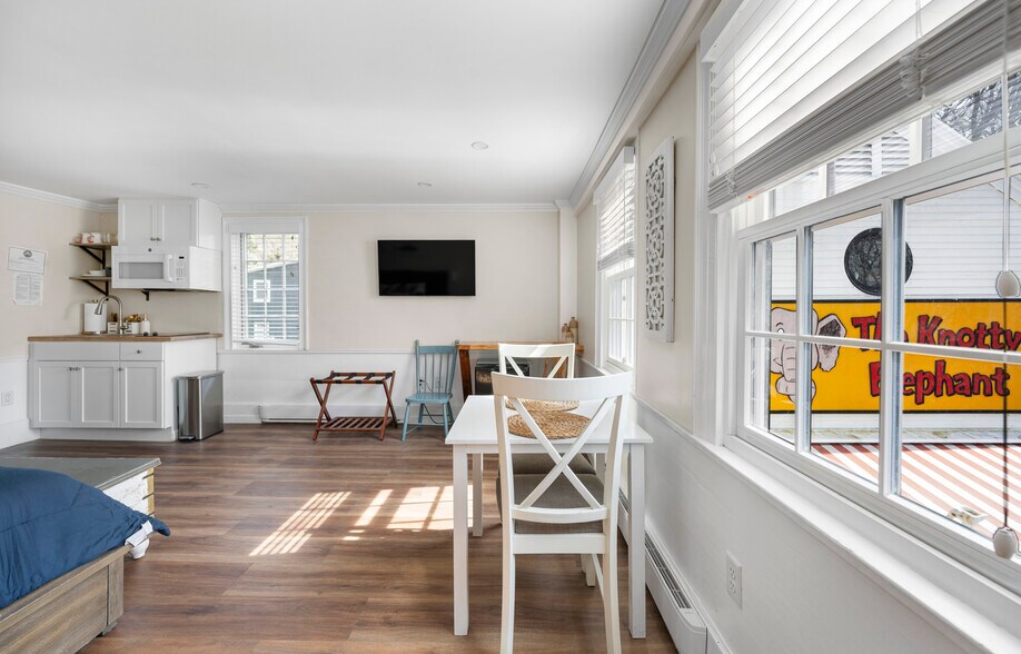 More Photos Of 3-5 Union St, Kennebunkport Storefront Retail Office For Sale