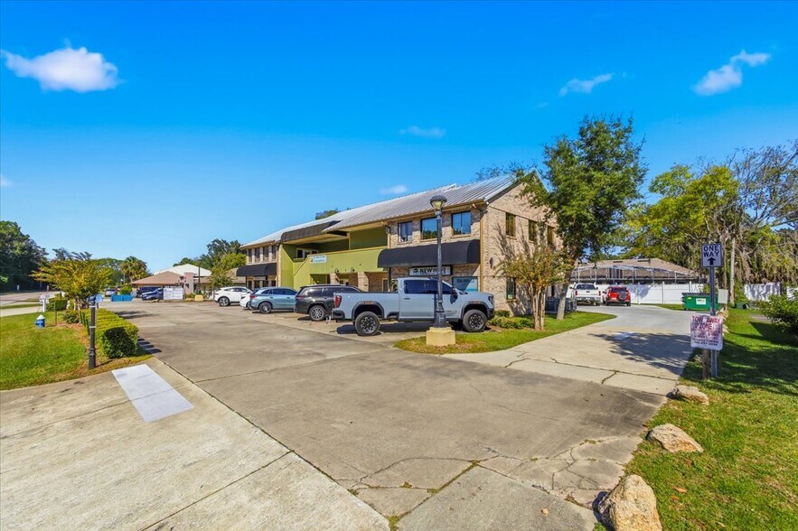 More Photos Of 7 Florida Park Dr, Palm Coast Office For Sale