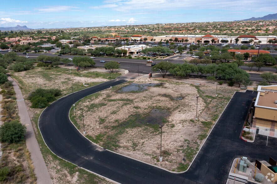 Primary Photo Of N Oracle Rd @ 1st Ave, Oro Valley Unknown For Lease