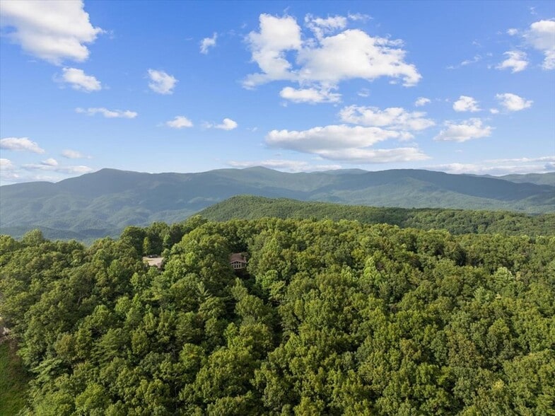 More Photos Of 9440 GA-52, Chatsworth Hospitality For Sale