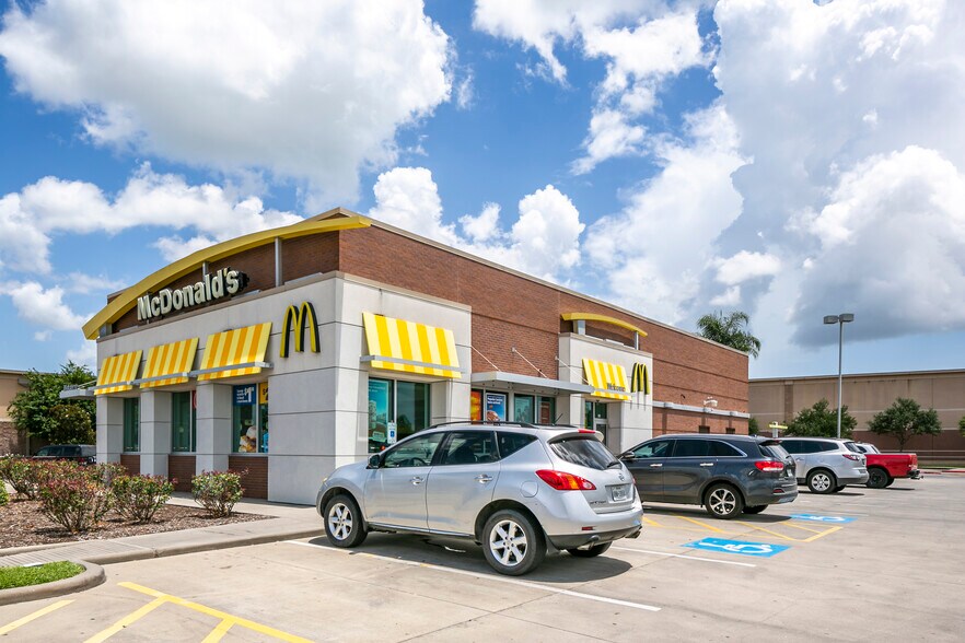 More Photos Of I 45, League City Unknown For Lease