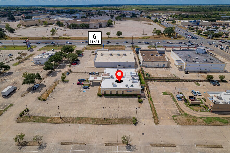 More Photos Of 2529 S 6 Hwy, Houston Restaurant For Sale