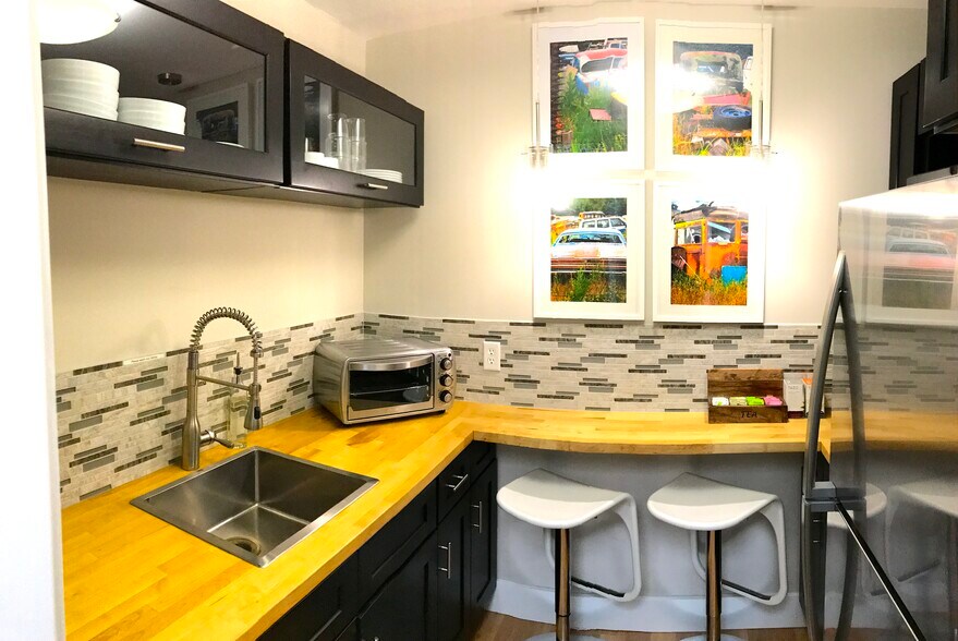 More Photos Of 3409 N Holland Sylvania Rd, Toledo Office For Lease