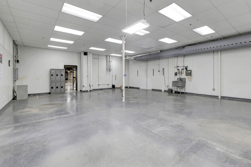 More Photos Of 3720 Amnicola Hwy, Chattanooga Unknown For Lease