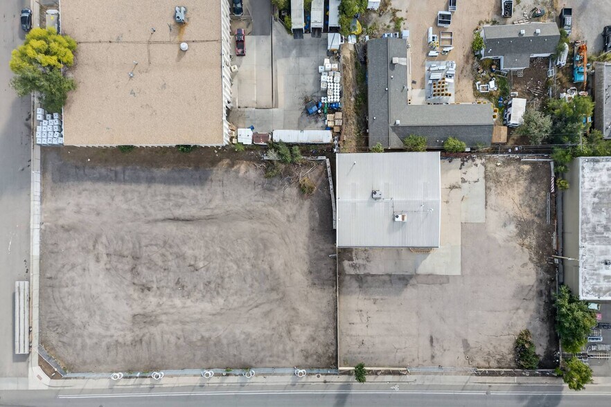 More Photos Of 3050 S Zuni St, Englewood Warehouse For Lease