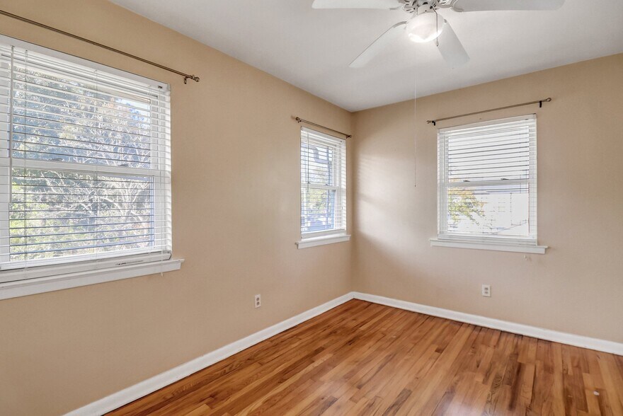 More Photos Of 601 E 53rd St, Savannah Apartments For Sale