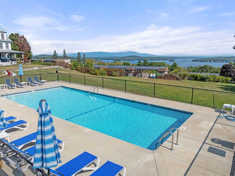 More Photos Of 291 Endicott St N, Laconia Hotel For Sale