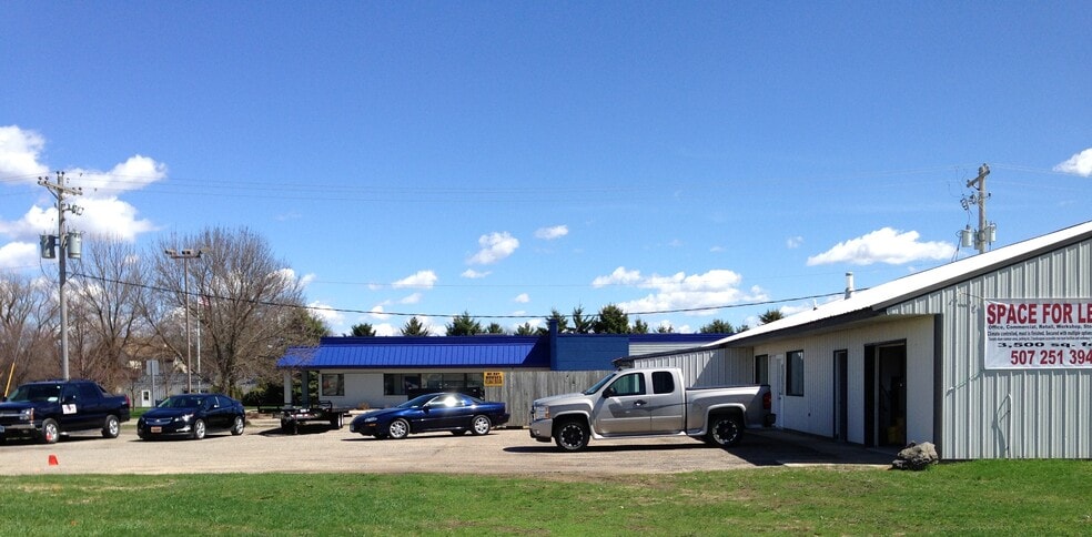 More Photos Of 10 E Veterans Memorial Hwy, Kasson Showroom For Lease