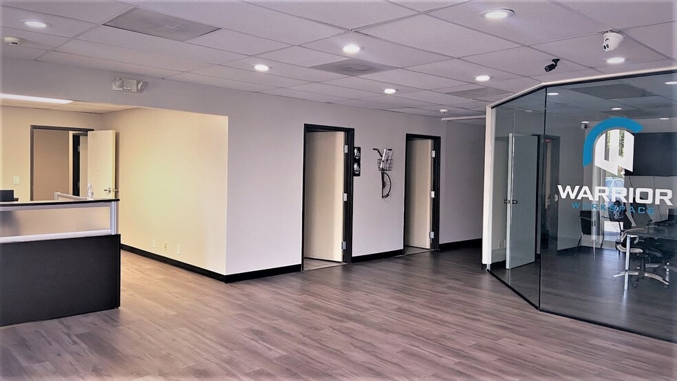 More Photos Of 2709-2715 Pontiac Lake Rd, Waterford Office For Sale