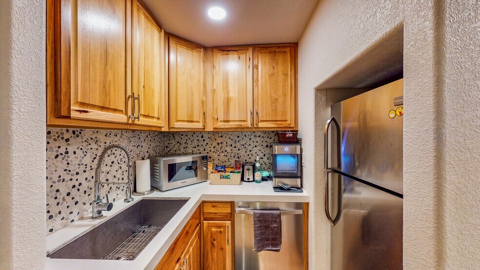 More Photos Of 3889 S Eastern Ave, Las Vegas Office For Sale